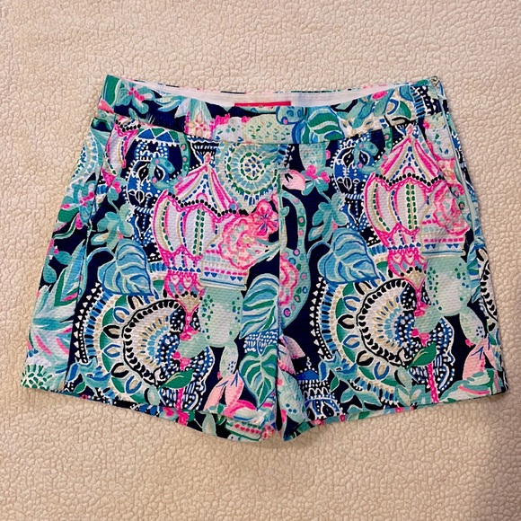Lilly Pulitzer Pants - Lilly Pulitzer Malie Stretch Lookin Sharp Shorts EUC Size 2